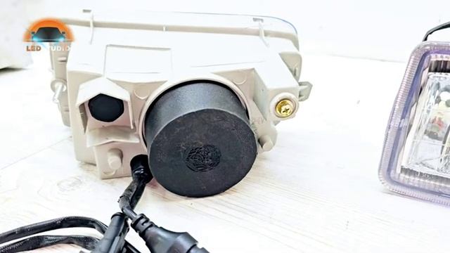 Toyota Land Cruiser 100 противотуманные фары