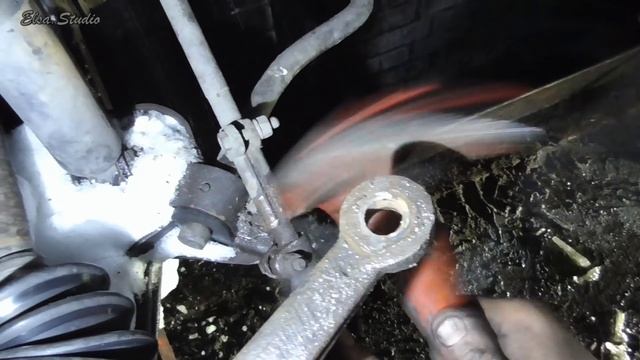 Замена рулевого наконечника ВАЗ 2121 Нива