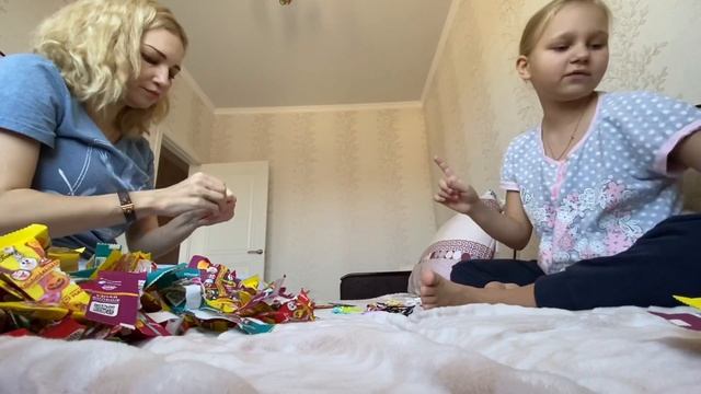 VLOG Едем ОТМЫВАТЬ НАШ ДОМ ! Алисе ПОДАРИЛИ 200 скрепышей !!! Мили Ванили семейные влоги