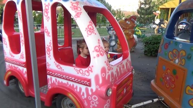 ВЛОГ Лёша в шоке от моего цвета волос ! День семьи и много шариков в небе!
