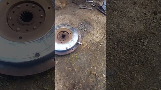 меняю диск сцепления на т 25