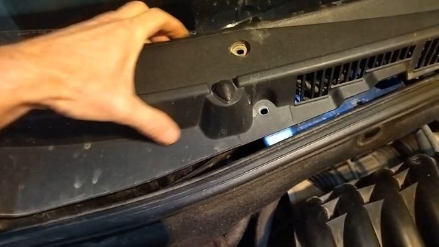 Замена салонного фильтра Lada Granta FL