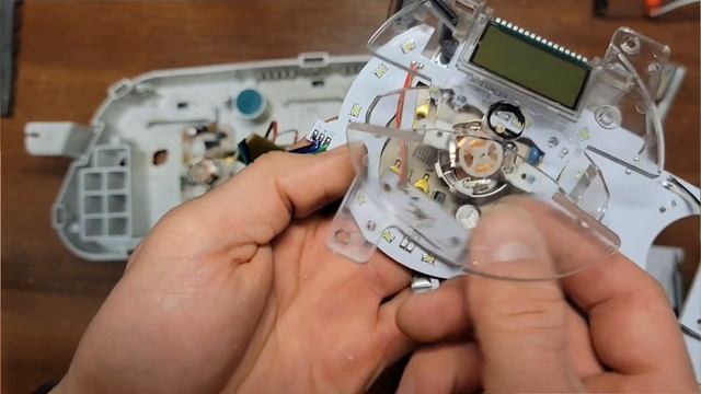 Установка LED плат в щиток приборов KIA Spectra