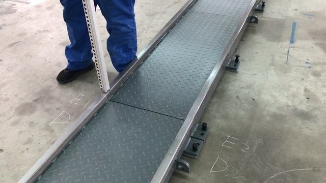 Выставление уровня рельсового пути