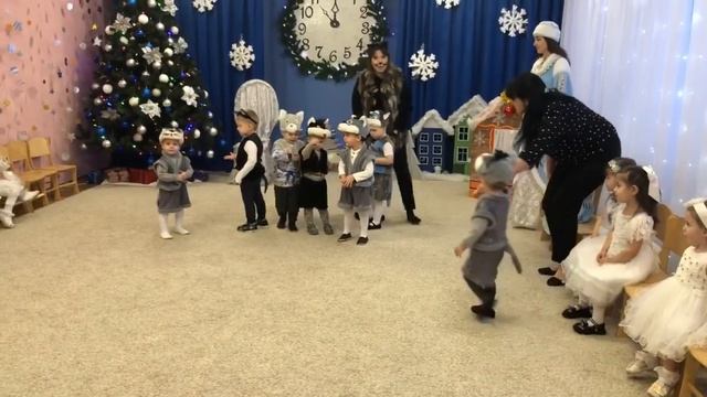 встреча Нового года в детском садике "радуга" симферополь