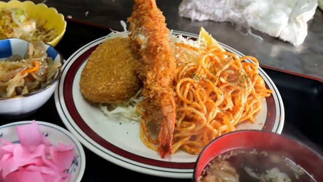 1ポンド衝撃の巨大カツカレー。ガテン系職人達が集まるガッツリ男飯食堂に密着丨Japanese Street Food