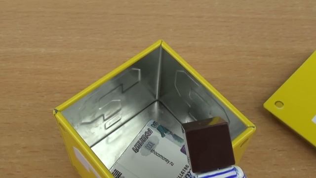 НУБ ИЗ МАЙНКРАФТ ОТКРЫЛ САМЫЙ ЗАЩИЩЕННЫЙ СЕЙФ В МИРЕ ! КАК СДЕЛАТЬ СЕЙФ В РЕАЛЬНОЙ ЖИЗНИ !