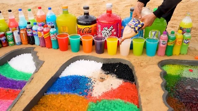 Как сделать разноцветное радужное мороженое с Orbeez, Big Dr Pepper, Schweppes, Coca Cola и Mentos