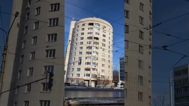Круглый дом в Уфе 😊 наверное с круглыми комнатами #круглыйдом #уфа #черниковка