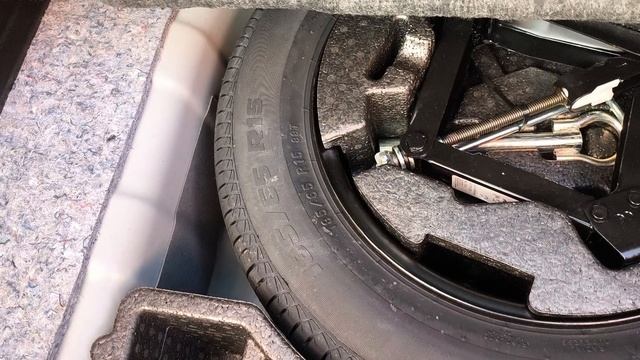 Лада Веста СВ Кросс багажное отделение