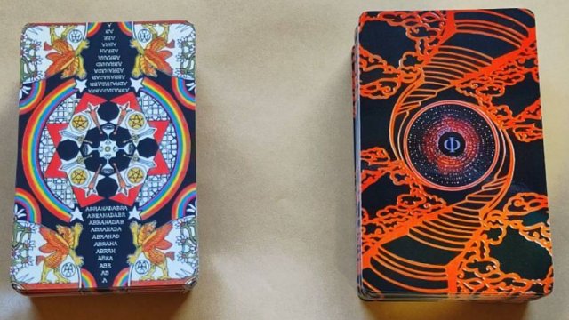 Сравнительное видео карт таро.
Telos Tarot of 777 (Таро Телос 777) и Tabula Mundi (Табула Мунди).