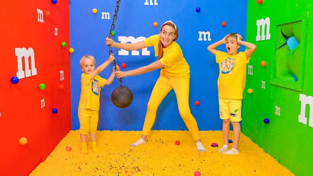 Крис и Мама. ВЕСЕЛЫЕ ЧЕЛЛЕНДЖИ для детей!