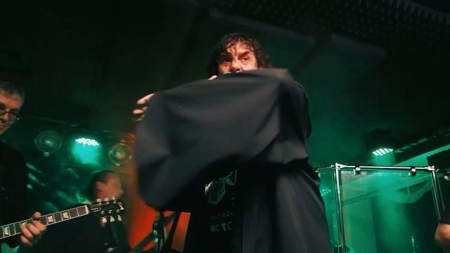 Ник Рок-н-Ролл и группа КОБА - на Вечере Памяти Александра Новицкого (фрагмент) + Интервью Ника (V1)