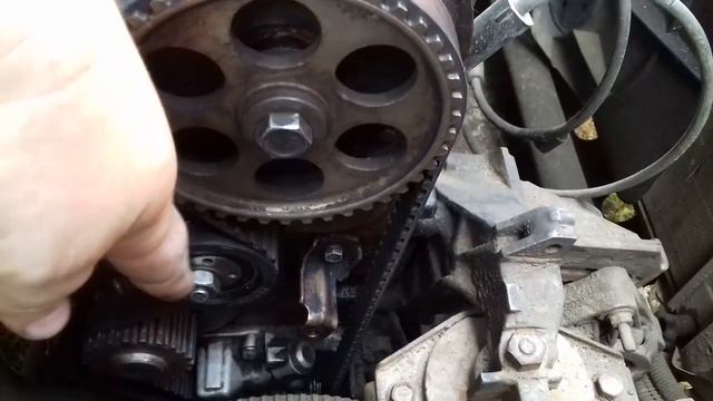 Сползание ремня ГРМ  на шкиву распредвала Ваз 2108-99