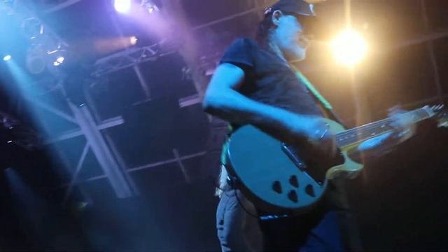 Сергей Галанин "А Что Нам Надо..."