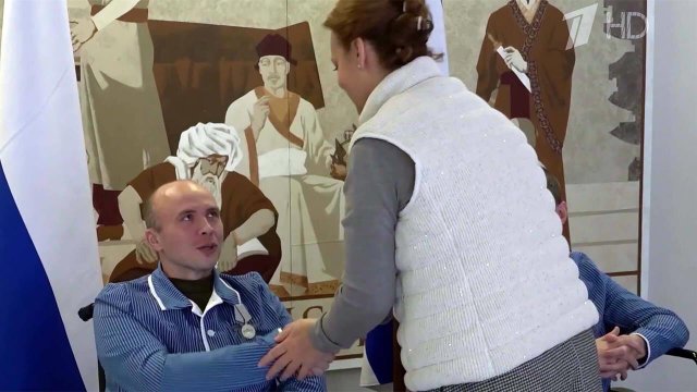 Анна Цивилева навестила бойцов, которые проходят лечение в ЦВКГ им.Вишневского