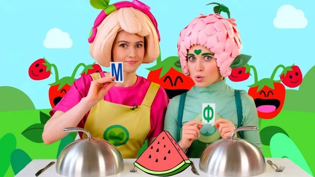Флора и Фортуна пробуют еду по алфавиту - Песенки Фортуны - Едим вкусняшки _ Новая серия