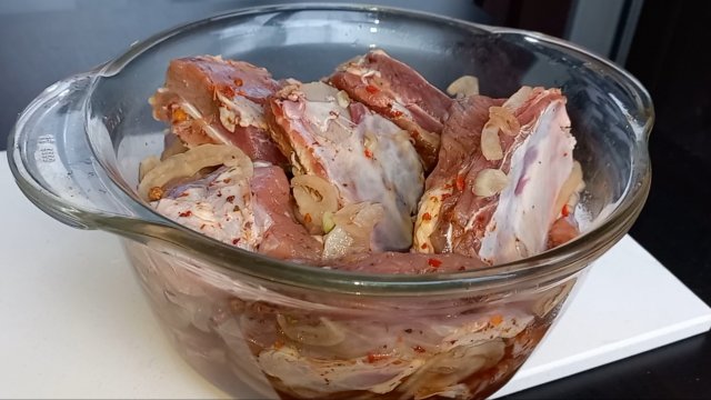 Нежнейшие ГОВЯЖЬИ РЕБРЫШКИ в духовке Мясо буквально Тает во рту!