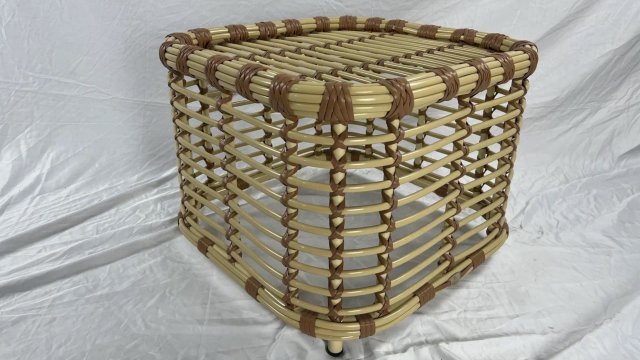 МК плетеный пуфик из ротанга. часть 2/ rattan furniture