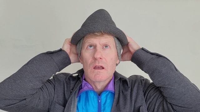 A scene from the comedy seriesThe Decameron/ Denis Zykov _ Two hats scavenger