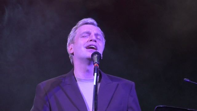 Алексей Гоман и "Маленький оркестр" "Еще не раз вы вспомните меня" муз В. Коган, слова Н. Гумилев