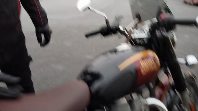 ИНДИЙСКИЙ МОТОЦИКЛ Royal Enfield classic 350 в Санкт-Петербурге, Россия