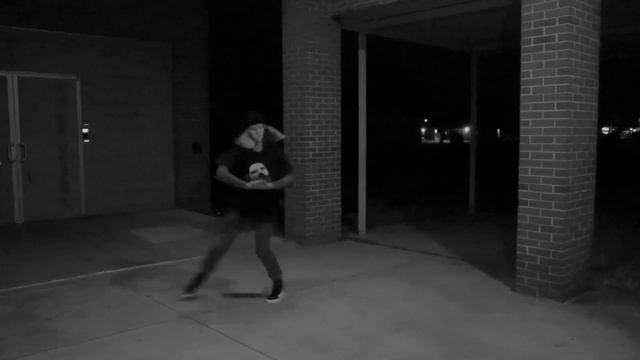 Tuğçe Kandemir - Aradan Çok Yıllar Geçti (Sen Nasıl Bir İnsansın)