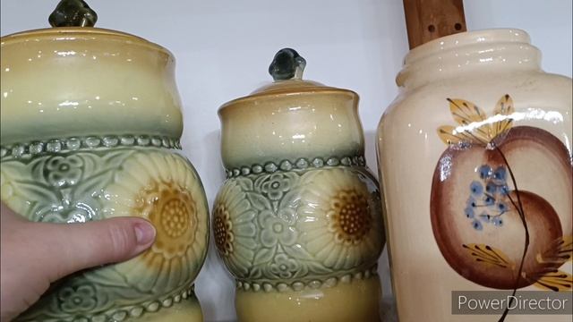 Блюдо из купоросного стекла из 60х в Густо ,Новосибирск.Тарелки с кленовыми листьями из 50х,20 век