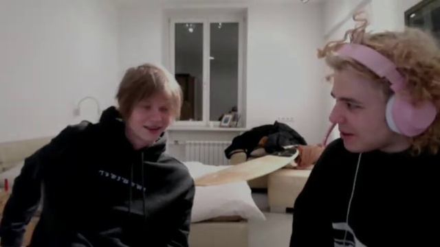 Жожо и дипинс на стриме Жожо ревнует Дипинса к Егору криду