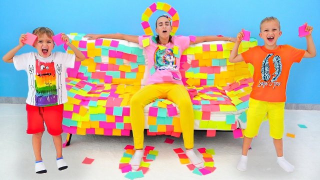 Влад и Ники. СТИКЕРЫ везде! Интересные видео для детей!