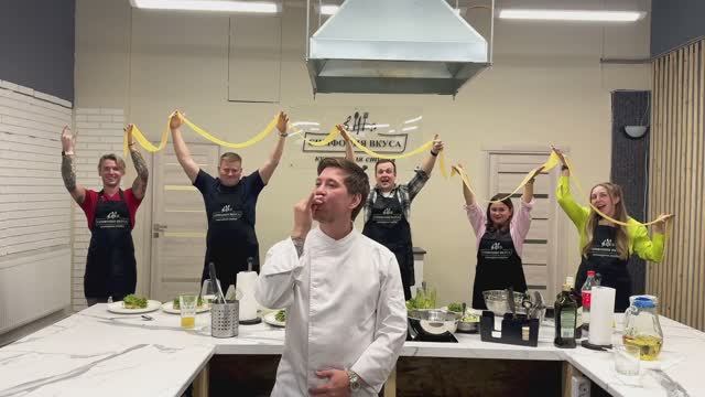 Мастер-класс в кулинарной студии "Симфония Вкуса"