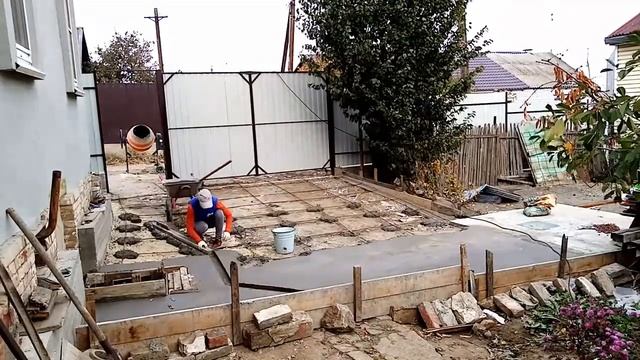 Бетонная площадка под автомобиль своими руками.
