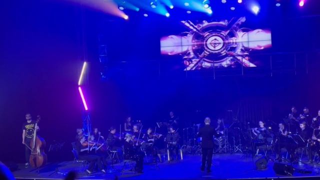 Рок-хиты с симфоническим оркестром, ЗВЕРИ «Районы, кварталы..»