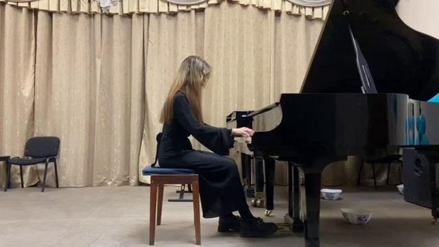 Маркова Софья
Л. Ван Бетховен "Соната 27 e moll, op. 90", часть 1