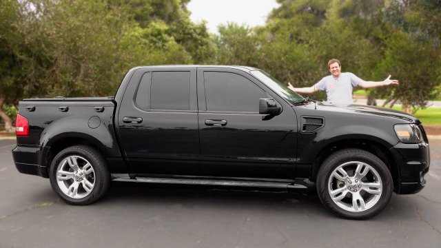 Ford Explorer Sport Trac был важным событием 2000'х