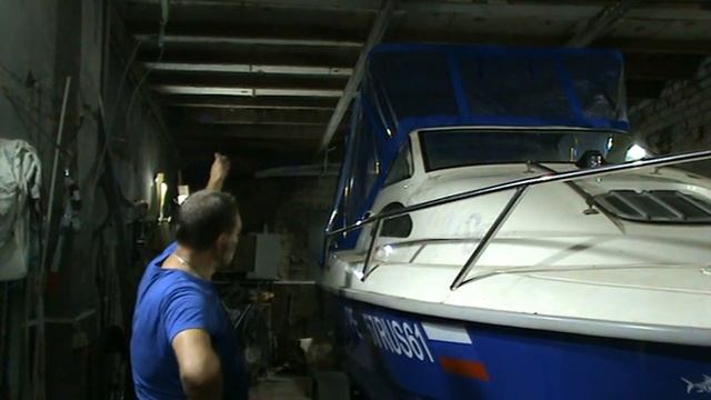 Катер "Новая Ладога - М". Полноростовой большой ходовой тент на катер.