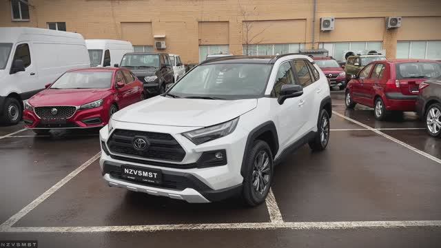 Обзор Toyota RAV4
