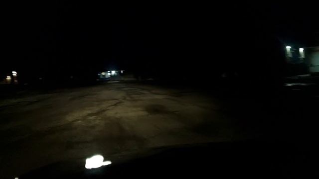 Дорожный тест фар Гранта с Led лампой H4 ElectroKot Atomic pro 4000K