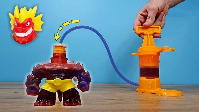 Накачал разными наполнителями героя Гуджитсу! Goo Jit Zu Hero creator!😱