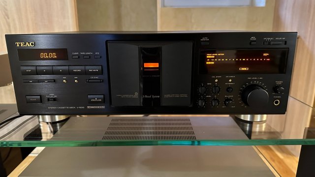 TEAC V-5010 кассетная дека