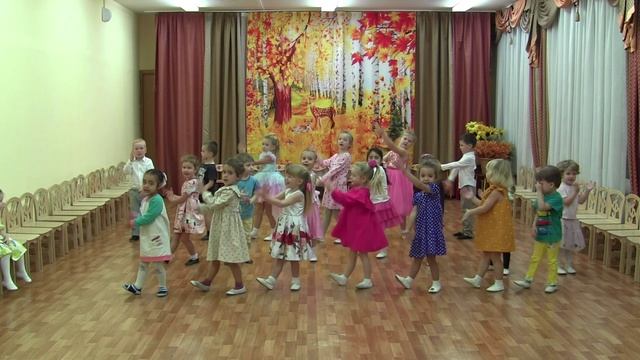 Танец "Детки-конфетки"