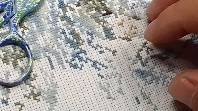 Вышивка крестиком. Ну когда же ещё сесть за хобби? Конечно же ночью!