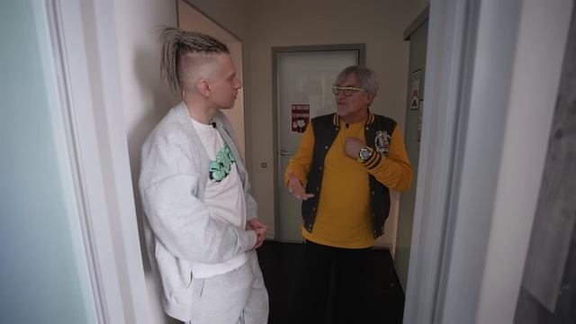 В гостях у ведущего Кто хочет стать миллионером Дом 400м²