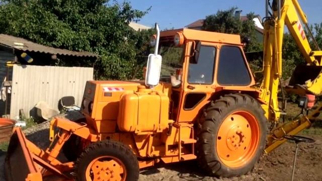 Экскаваторы на Тракторе ЛТЗ-60 что это такое? Говорят они слабее МТЗ?!