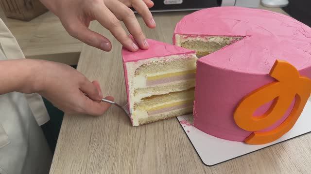 Торт "МАНГО-КЛУБНИКА" СОЧНЫЙ НЕЖНЫЙ и АРОМАТНЫЙ Я-ТОРТодел♥️