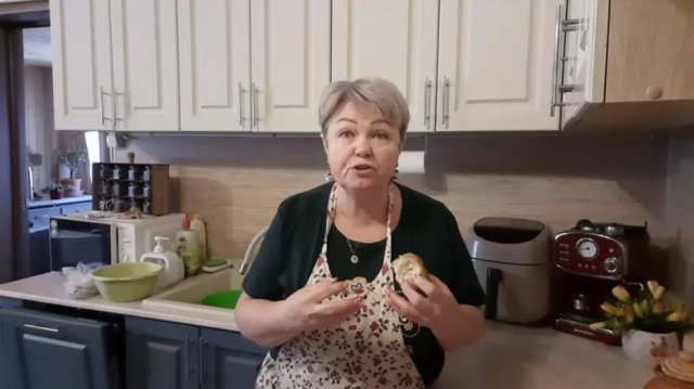 ГОТОВЛЮ УКРАИНСКИЙ КАПУСТНЯК, ПРОБУЕМ ПАМПУШКИ, ЗАПЕКАНКУ И ХЛЕБ.
