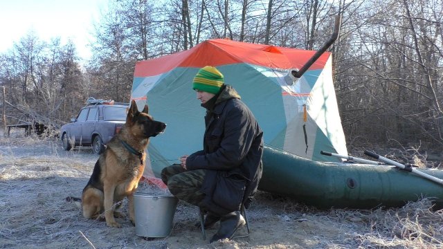 Первый лед! Пес искупался. Поиски рыбы.