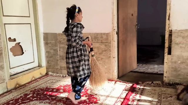 Through Trials and Triumphs: Afsaneh's Journey: Crafting a Future for Her Daughters