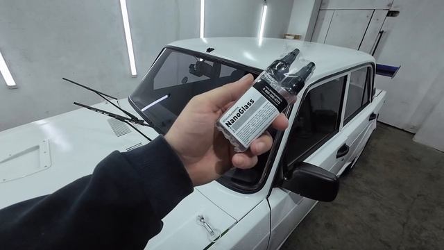 Нанесение антидождя ShineSystems NanoGlass