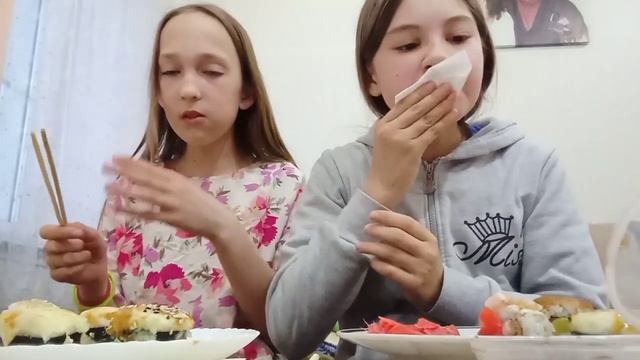 мугбанк роллы🍱 с подругой😋